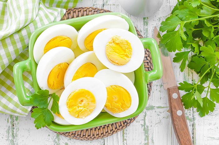 makan telur