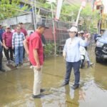Wali Kota Semarang Agustina tinjau rob di Tambakrejo/Semarangkota