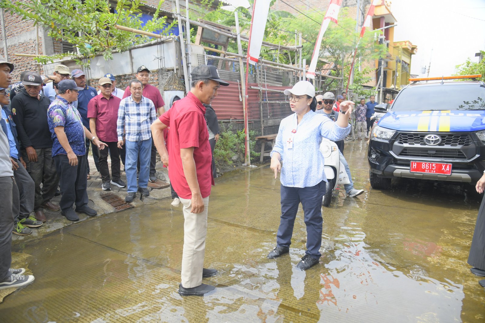 Wali Kota Semarang Agustina tinjau rob di Tambakrejo/Semarangkota