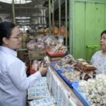 Agustina, Wali Kota Semarang melakukan peninjauan harga bahan pokok/semarangkota