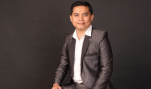 dwi hartono