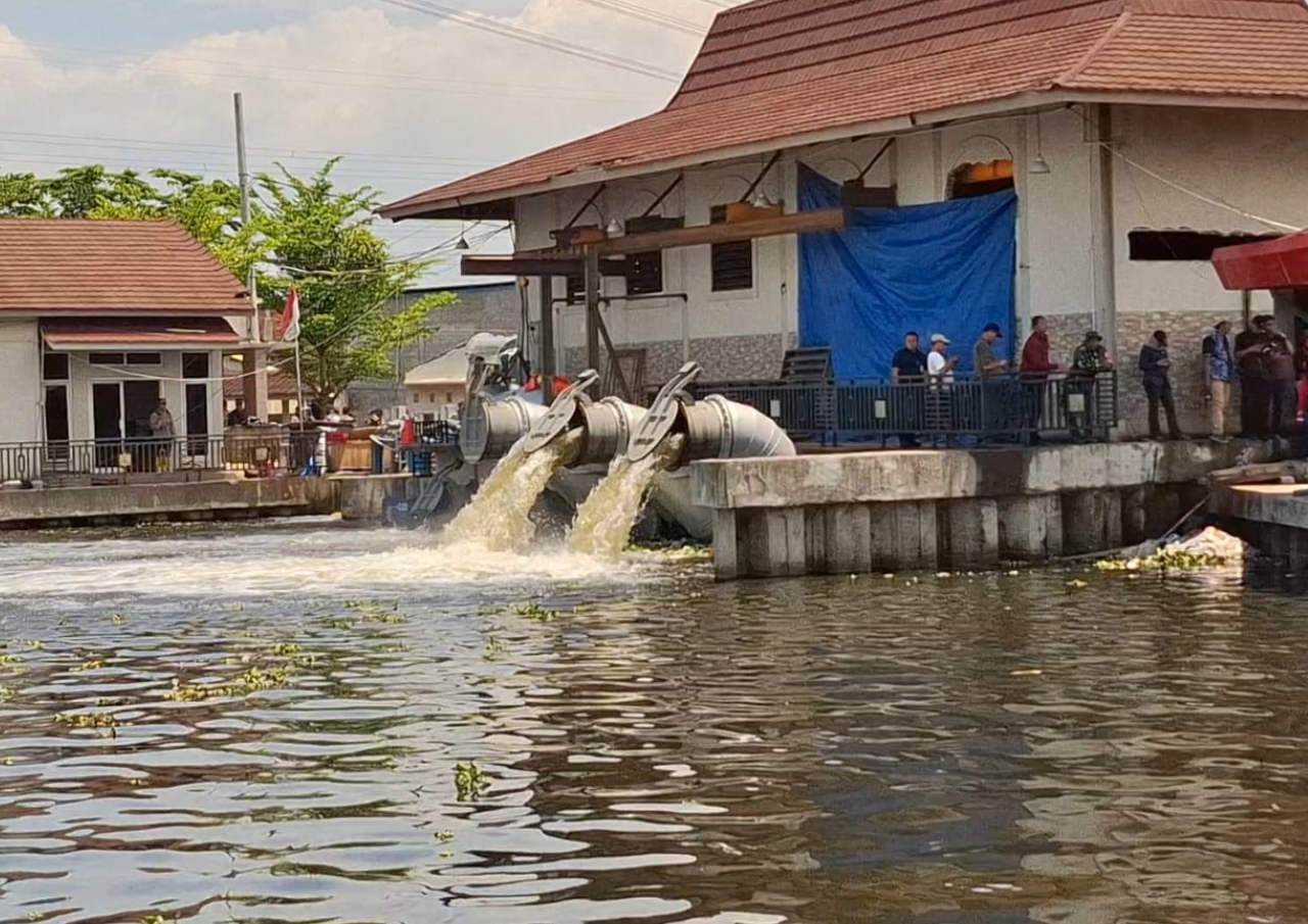 Tangani Banjir, Pemkot Semarang Lakukan Peremajaan Sistem Pompa Hingga Pengerukan Kolam Retensi