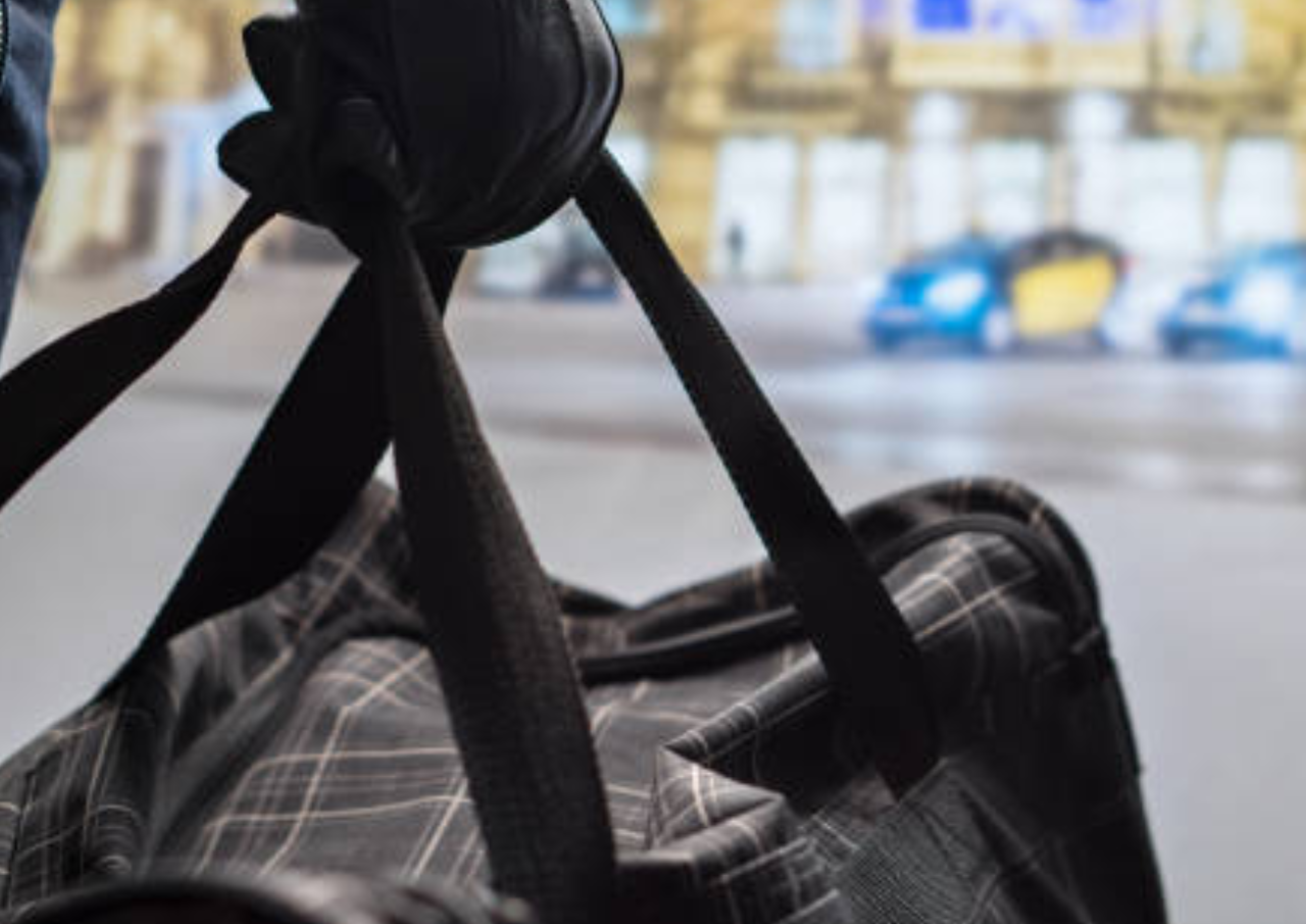 Heboh Penemuan Tas Diduga Bom di Exit Tol Banyumanik, Polisi Pastikan Hanya Berisi Pakaian