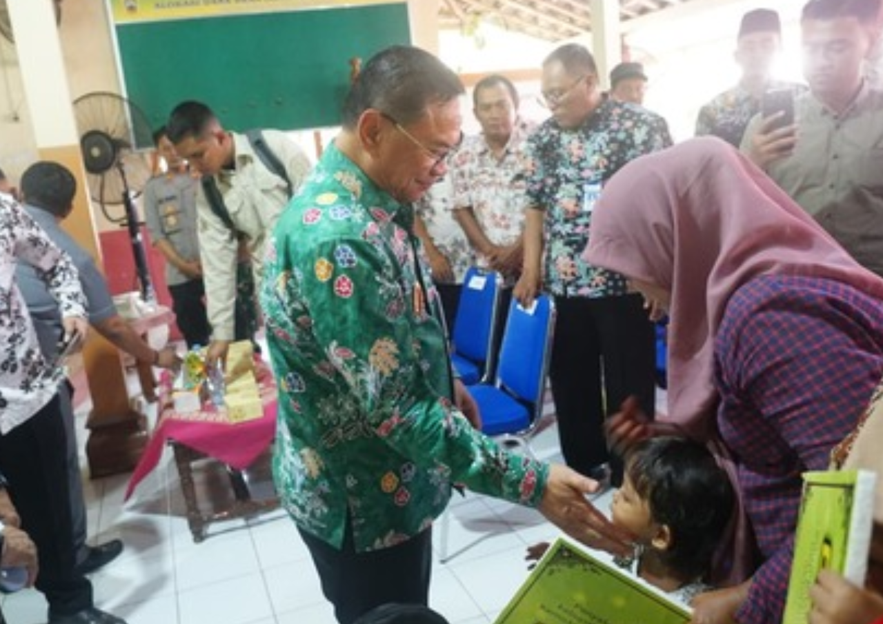 720 Warga Masuk Kategori Stunting dan Miskin Ekstrem Terima Bantuan Pangan