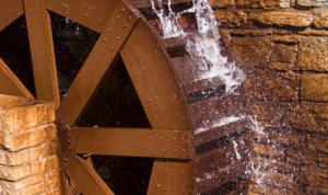 Petambak Nila Salin Terima CSR Kincir Air untuk Tingkatkan Produktivitas