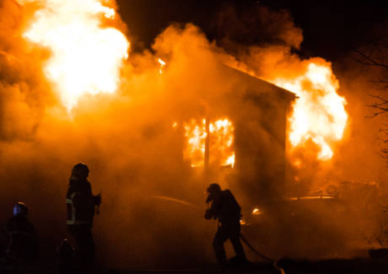 Gudang Mebel Jepara Terbakar Diduga karena Aktivitas Pengelasan, Kerugian Capai Rp20 M