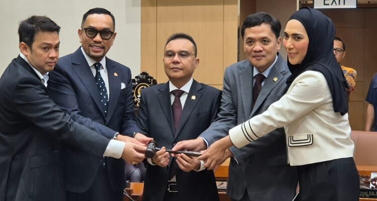 Ahmad Sahroni Resmi Jadi Wakil Ketua Komisi III DPR RI, Gantikan Rusdi Masse ahmad sahroni