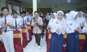 Wali Kota Semarang, Agustina Wilujeng Pramestuti Program Unggulan Semarang Cerdas Berhasil Loloskan 122 Anak dari Tunggakan SPP Sekolah