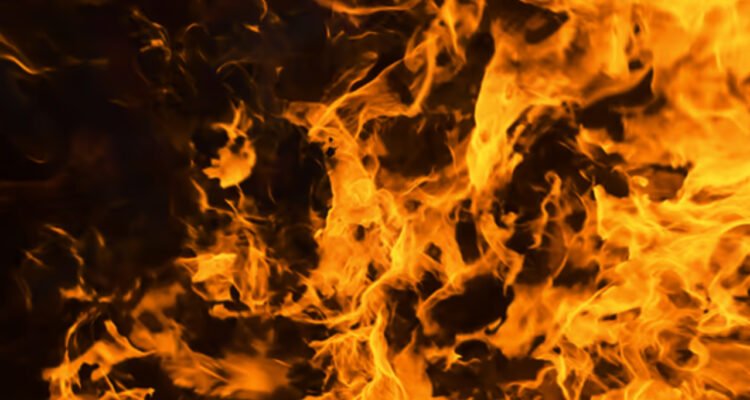 Tiga Warung Makan di Kota Lama Semarang Terbakar