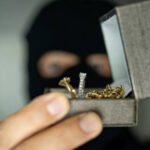 Aksi 'Gendam' di Banyumas: Pelaku Mengaku Murid Gus Dur untuk Gasak Perhiasan Korban