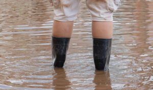 Warga Desa Tunggulsari Resah Banjir Rob Rendam Rumah dan Tambak Sebulan Terakhir