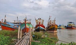 Terungkap Modus Pencurian BBM Saat Kapal Berlabuh di Sungai Silugonggo