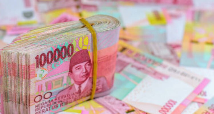 jukir-brebes-selamatkan-uang Jukir Wanita di Brebes Selamatkan Uang Senilai Rp3,6 M dari Maling