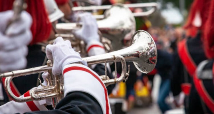 drumband Heboh Penari Drumband Kenakan Rok Mini di Acara Gebyar Muharram, Pihak MTS di Demak Angkat Bicara