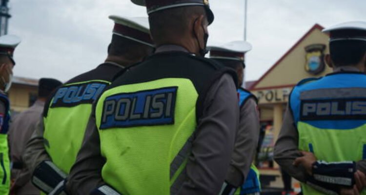 sound-horeg-ricuh Karnaval Sound Horeg di Pati Sempat Ricuh, Petugas Polisi Kena Getahnya