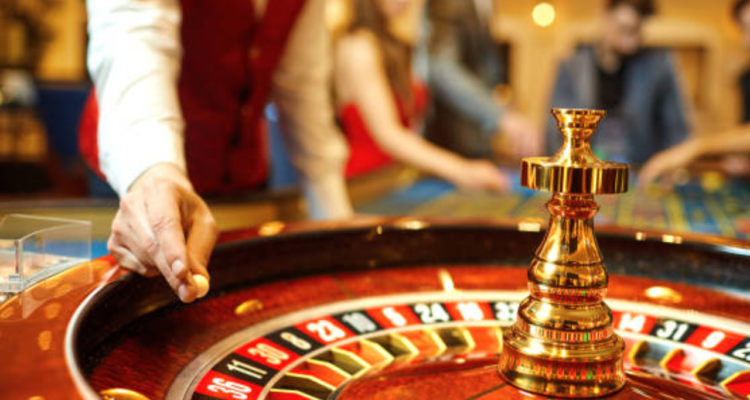 judi Terungkap Praktik Judi Casino di Sukoharjo, Puluhan Orang dan Uang Rp1 M diamankan