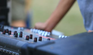 sound-horeg Pendopo Kecamatan Digeruduk Massa, Camat Tayu Cabut Pernyataan Larangan Sound Horeg