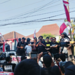 botok-cs Kerahkan 200 Orang Demo Bank Mandiri, Botok Cs Minta Klarifikasi Regulasi Pemblokiran Rekening