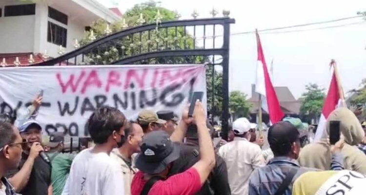 GMPP Gelar Aksi di Kantor Bupati Pati Hari Ini, Serukan 8 Tuntutan