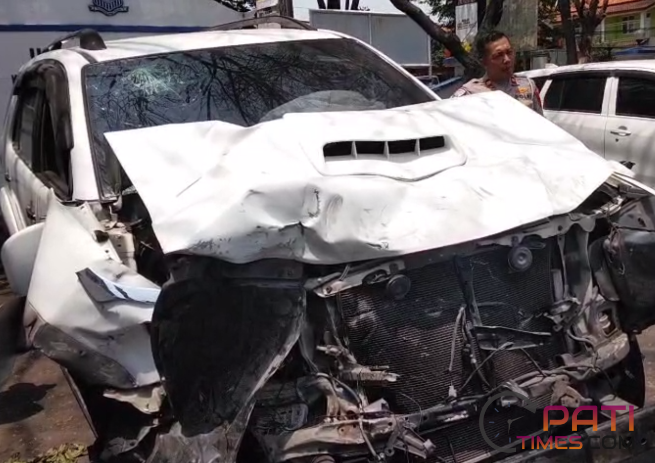 Kecelakaan di Jalan Pati-Tayu Tewaskan 1 Orang, Pengemudi Fortuner Diamankan