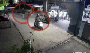Pelaku Curanmor di Masjid Desa Pekalongan Pati Terekam Kamera CCTV